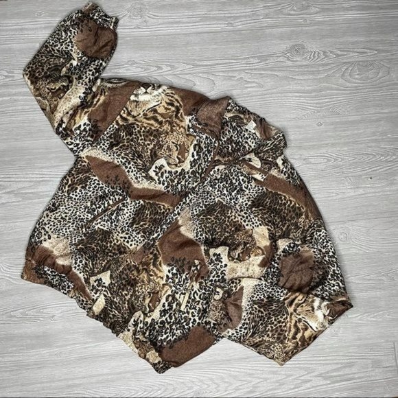 1980 vintage Fu Da international silk cheetah / leopard coat jacket long sleeve